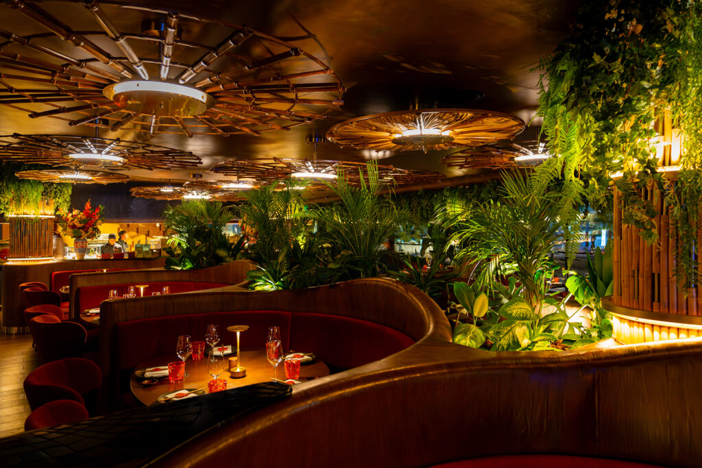 SUSHISAMBA's colorful atmosphere and sharing plates make it a great spot for a chill dinner with friends. Image credit: SUSHISAMBA