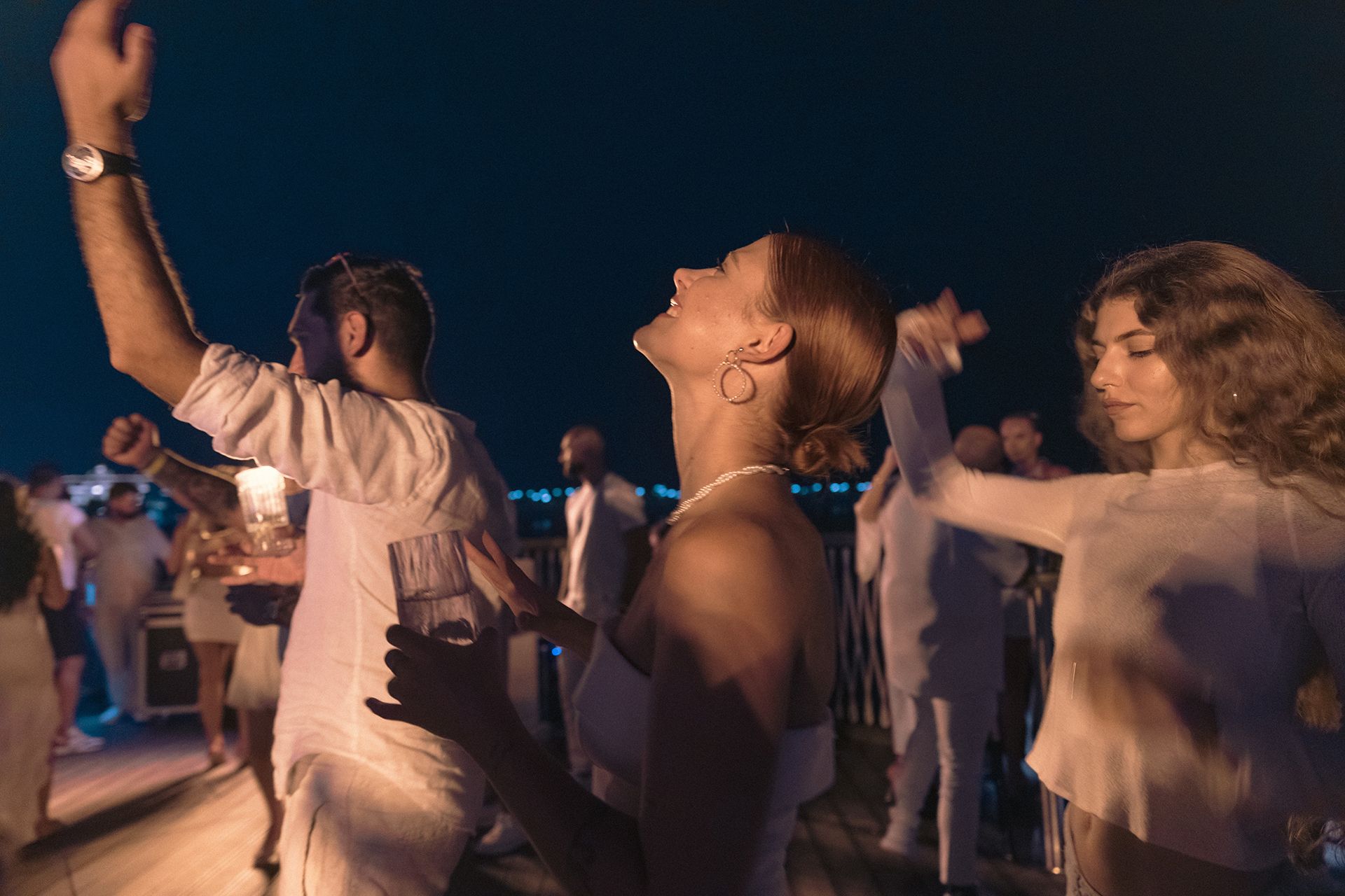 girl dancing at SUSHISAMBA Doha pier party