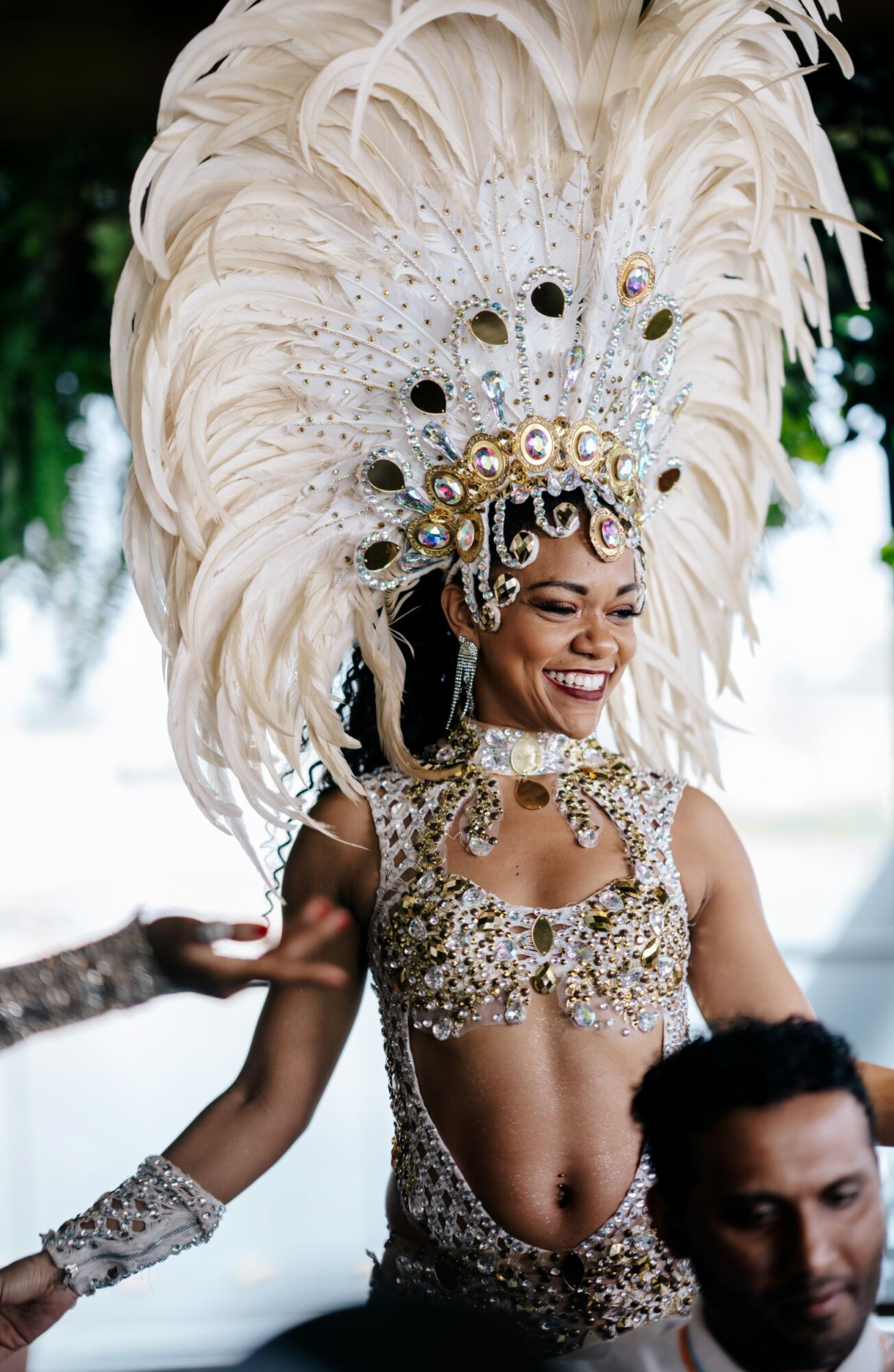 SUSHISAMBA ABU DHABI Rio Brunch Samba dancer