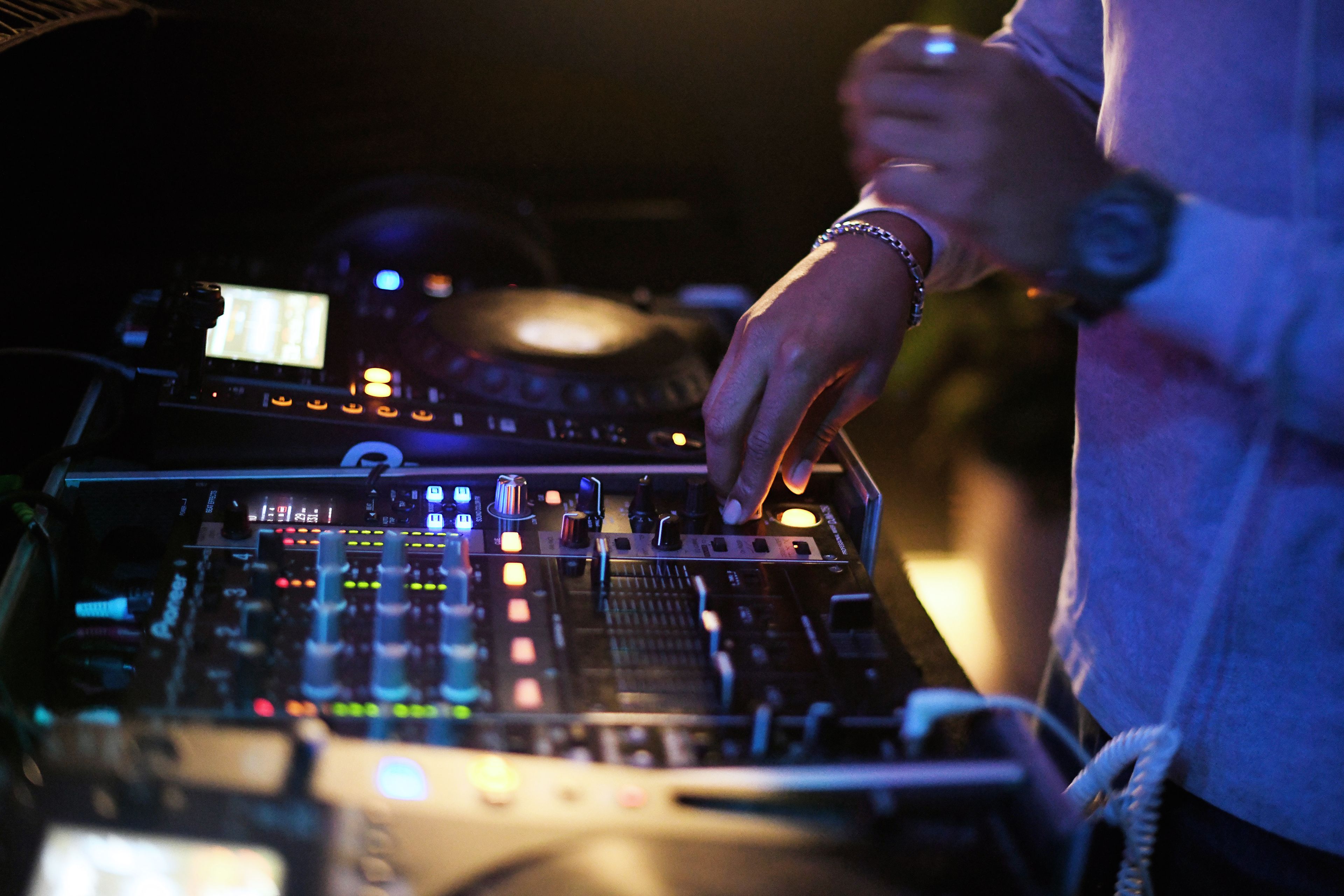 DJ Deck